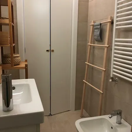 Lägenhet Farini Cozy Flat Milano